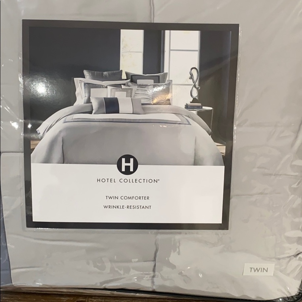 Hotel Collection Twin Comforter, Wrinkle… - Picture 2 of 6